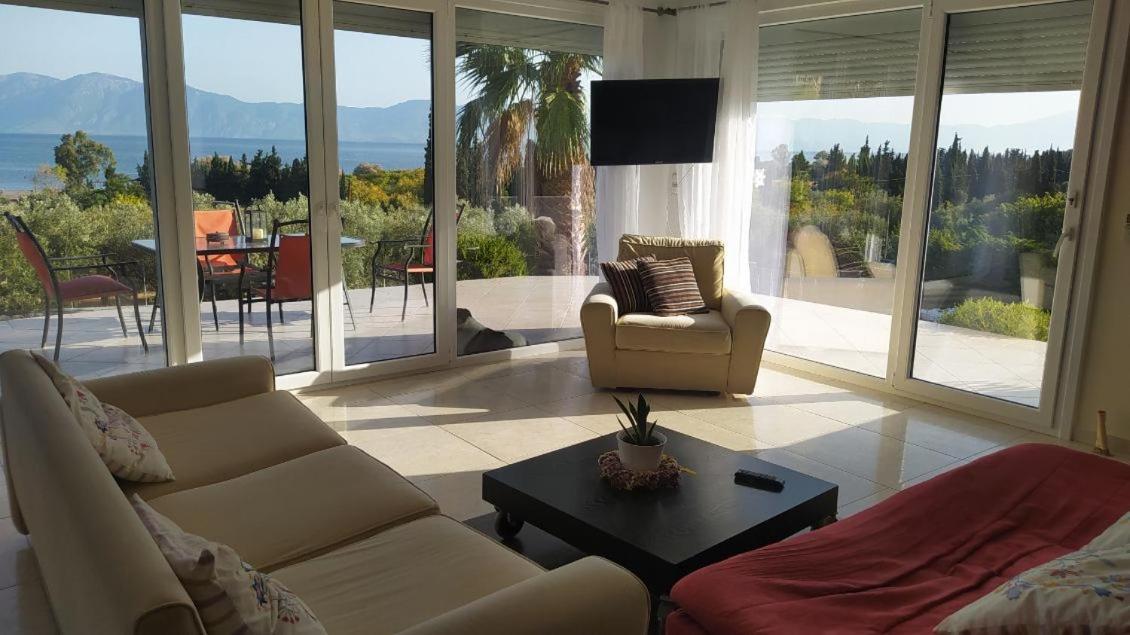 Villa View Διαμερισμα à Loukissia Extérieur photo